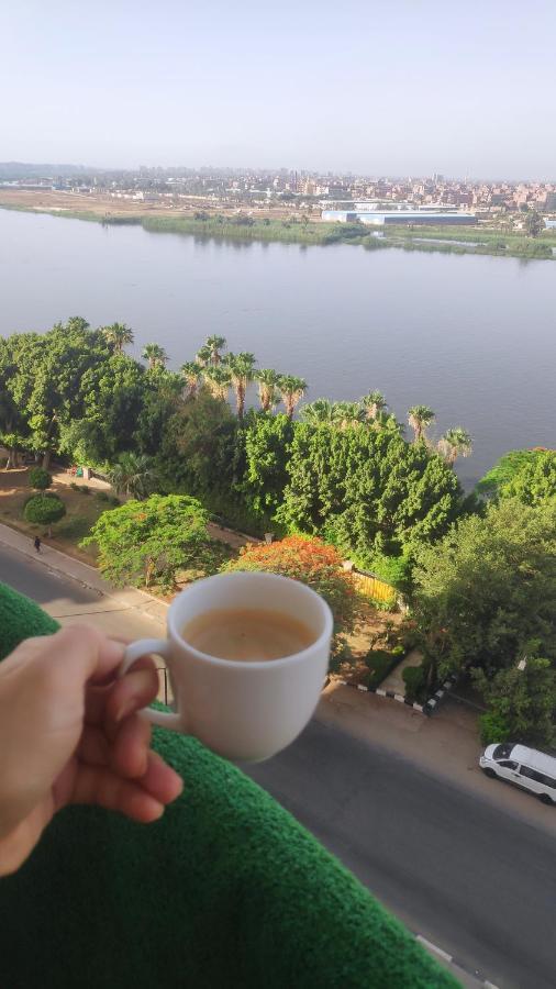 Nile Pyramidal View Apartment Cairo Exterior photo