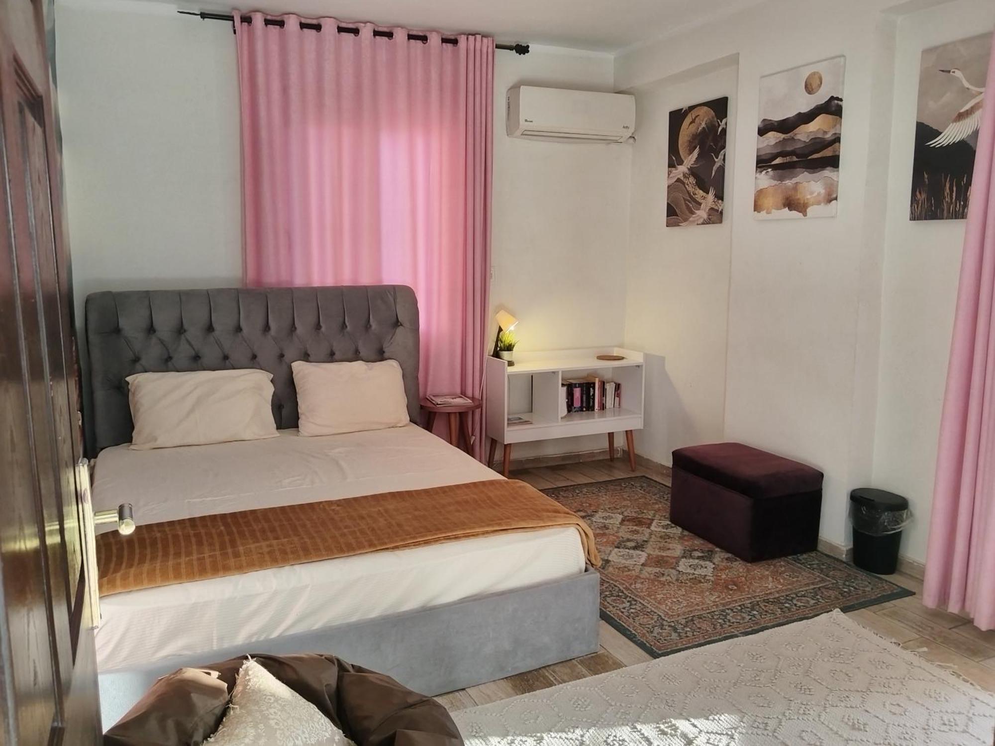 Nile Pyramidal View Apartment Cairo Exterior photo